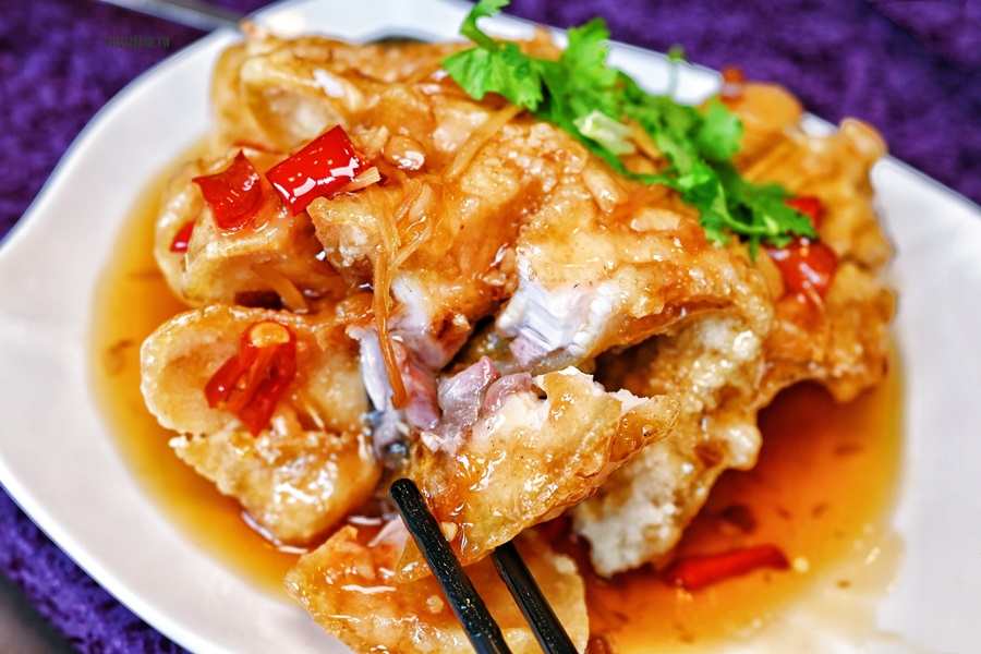 龍潭活魚三吃料理3：糖醋活魚